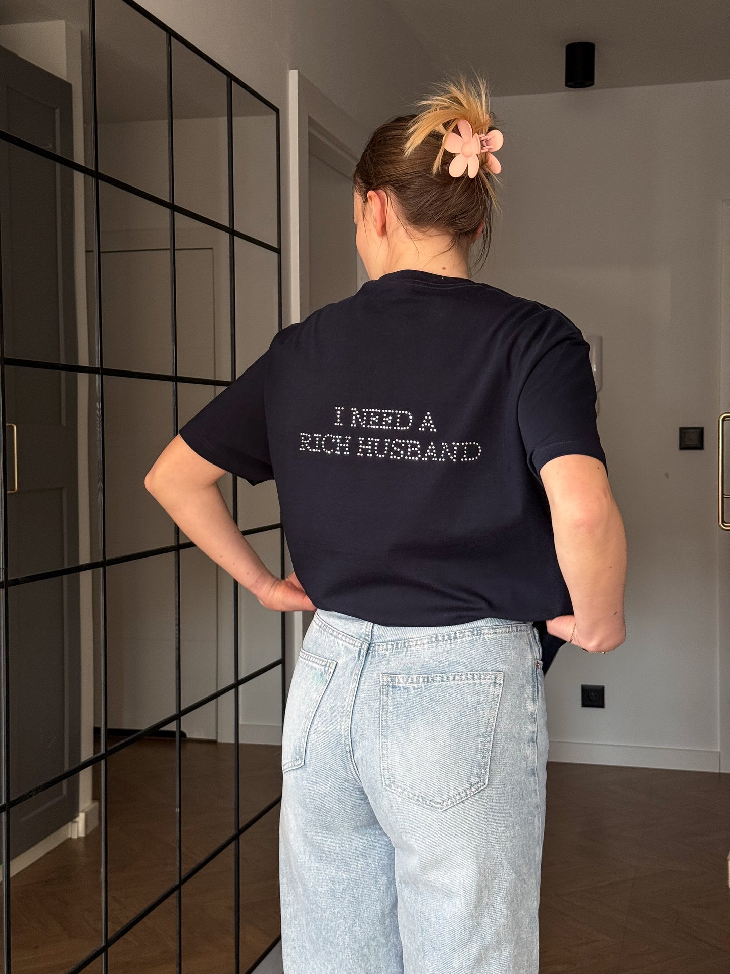 I NEED A RICH HUSBAND DIAMENCIKI KOSZULKA