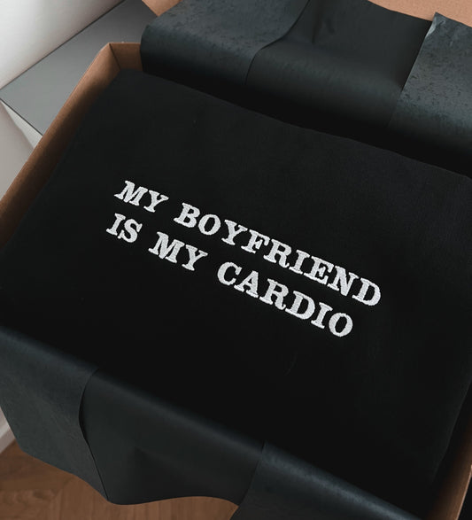 MY BOYFRIEND IS MY CARDIO KOSZULKA