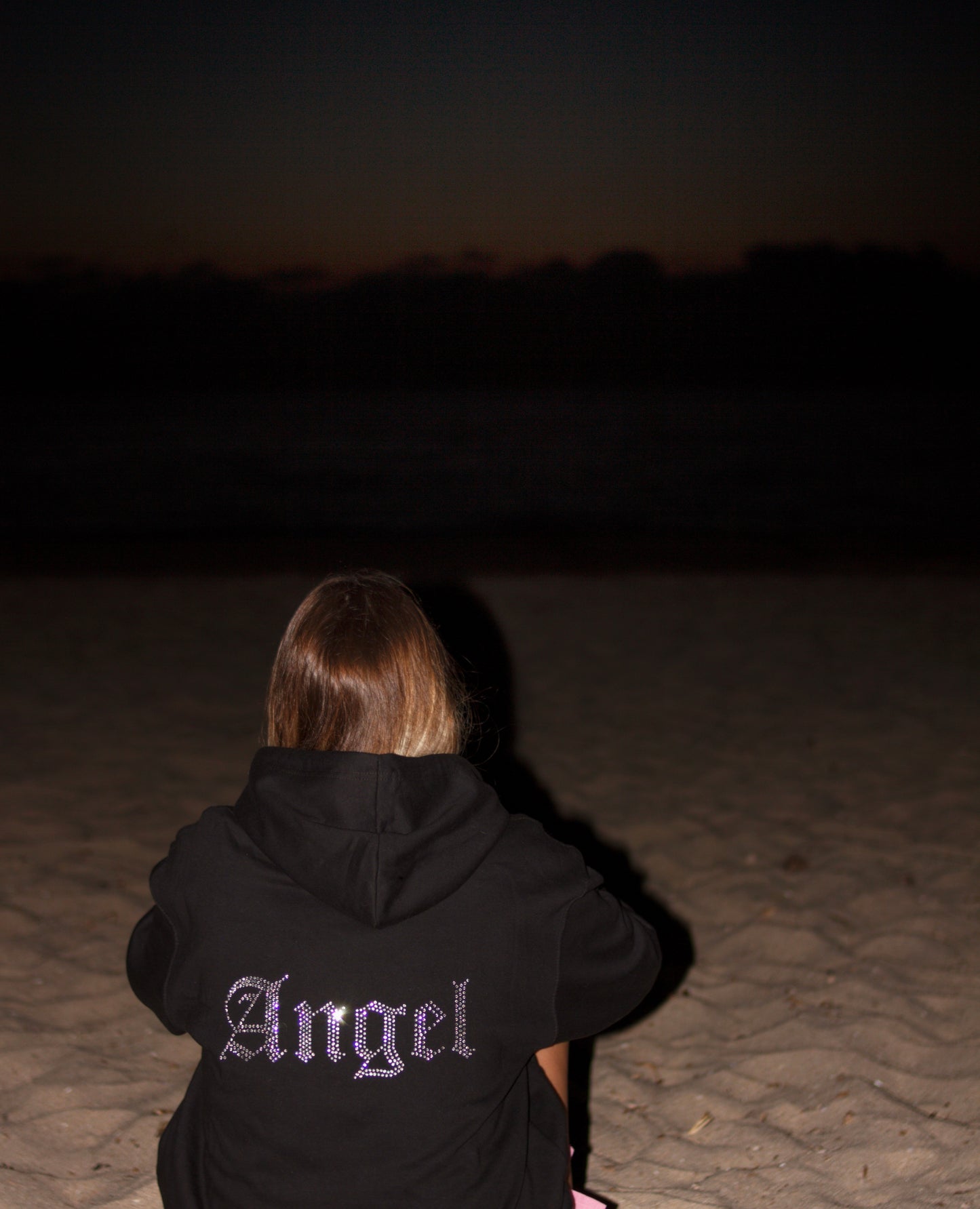 ANGEL DIAMENCIKI CZARNA BLUZA Z KAPTUREM ROZMIAR L OUTLET