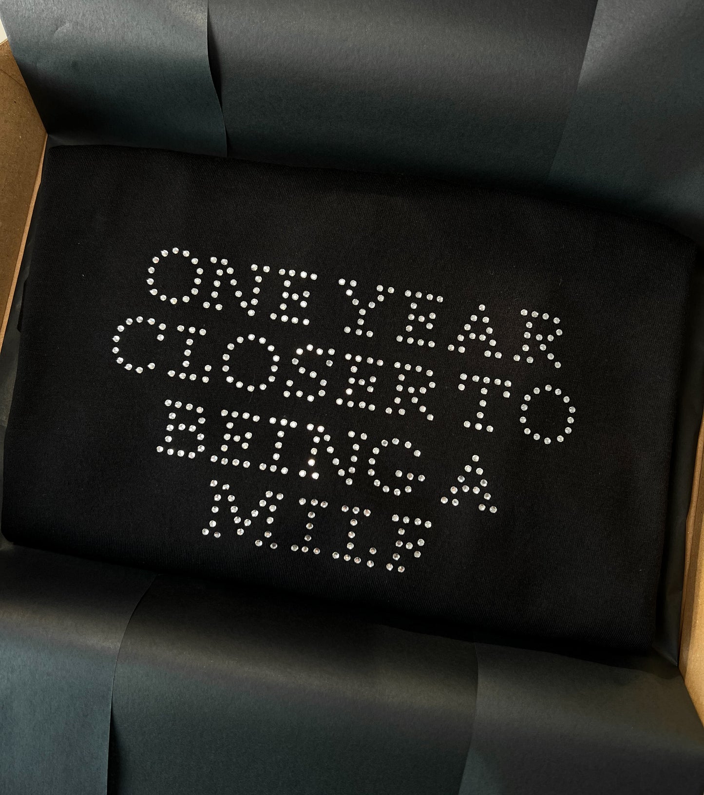 ONE YEAR CLOSER TO BEING A MILF DIAMENCIKI KOSZULKA