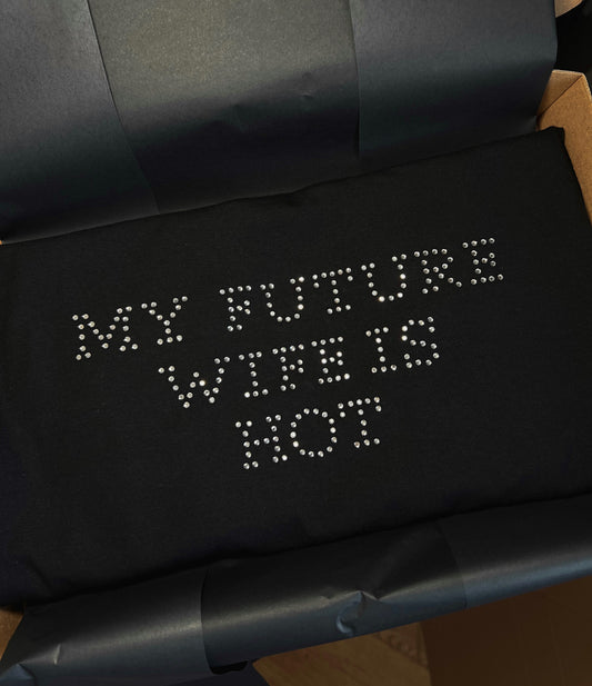 MY FUTURE WIFE IS HOT CZARNA KOSZULKA ROZMIAR S OUTLET