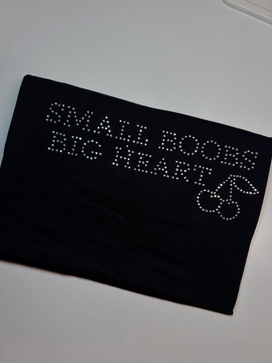 SMALL BOOBS BIG HEART CZARNA KOSZULKA ROZMIAR S OUTLET